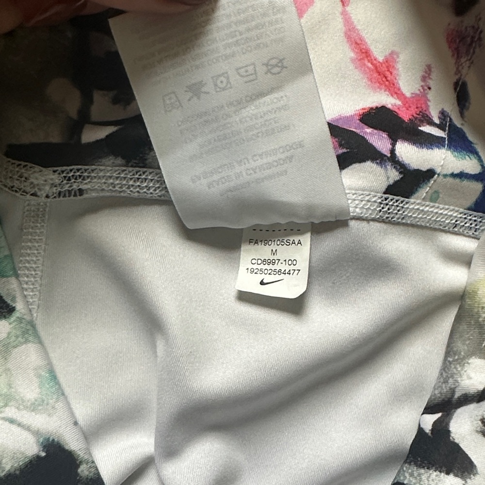 Nike Floral Print Leggings - Picture 2 of 4